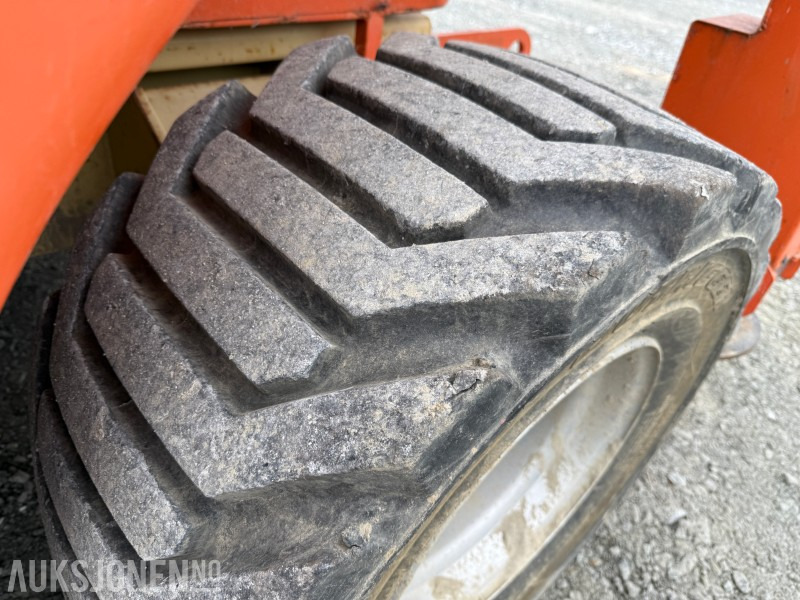 2008 JLG 3394RT sakseløft med kun 2001 timer! - Pacēlājs: foto 5 2008 JLG 3394RT sakseløft med kun 2001 timer! - Pacēlājs: foto 5