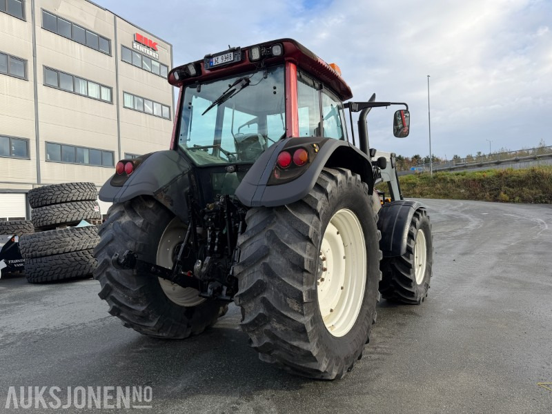 2008 Valtra T-180 Traktor med frontlaster / 1362 timer - Traktors: foto 4 2008 Valtra T-180 Traktor med frontlaster / 1362 timer - Traktors: foto 4