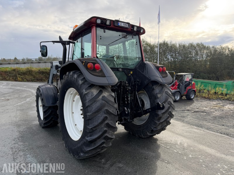 2008 Valtra T-180 Traktor med frontlaster / 1362 timer - Traktors: foto 3 2008 Valtra T-180 Traktor med frontlaster / 1362 timer - Traktors: foto 3