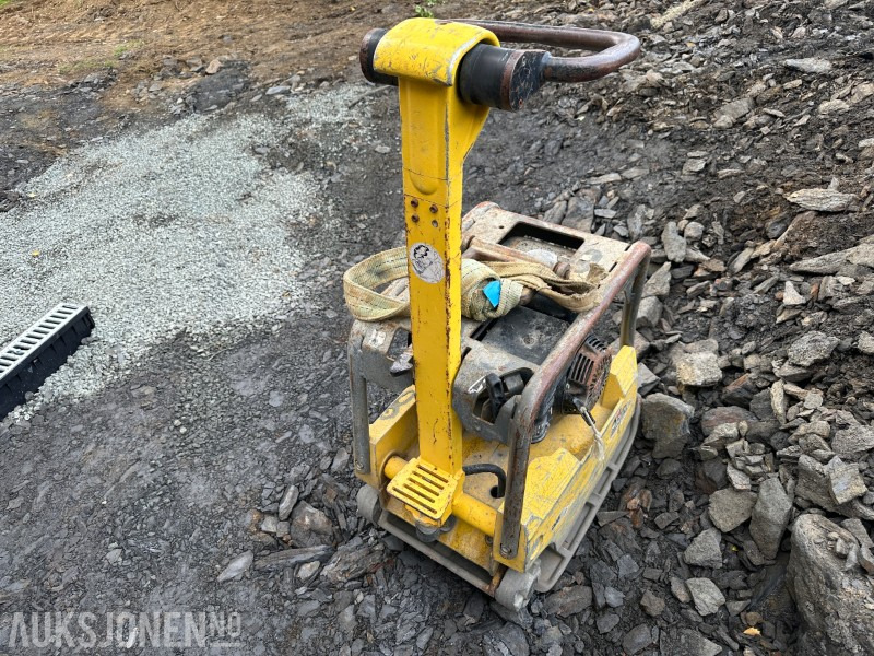2008 Wacker Neuson vibroplate BPU 3050A - Veltnis: foto 3 2008 Wacker Neuson vibroplate BPU 3050A - Veltnis: foto 3