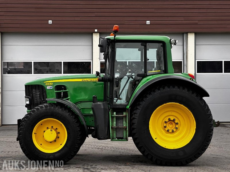 2009 John Deere 6930 Premium traktor - Traktors: foto 2 2009 John Deere 6930 Premium traktor - Traktors: foto 2