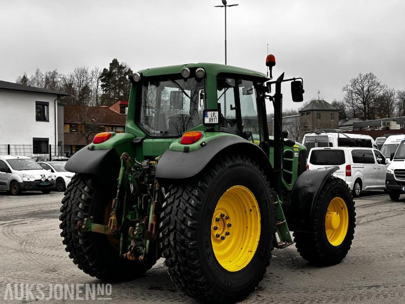 2009 John Deere 6930 Premium traktor - Traktors: foto 3 2009 John Deere 6930 Premium traktor - Traktors: foto 3