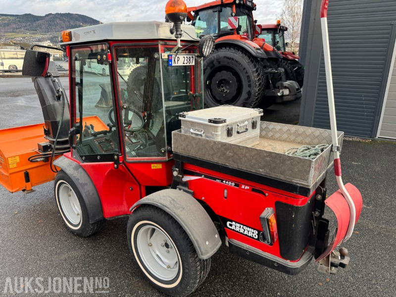 2010 Antonio Carraro Superparc 4400 HST MED SNØFRESER, KOST OG STRØKASSE - Traktors: foto 5 2010 Antonio Carraro Superparc 4400 HST MED SNØFRESER, KOST OG STRØKASSE - Traktors: foto 5