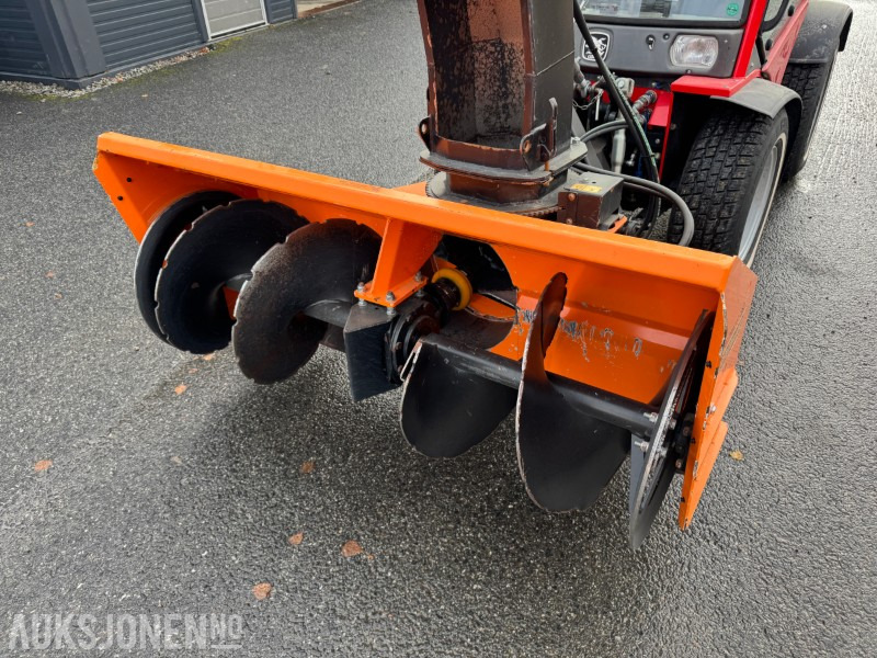 2010 Antonio Carraro Superparc 4400 HST MED SNØFRESER, KOST OG STRØKASSE - Traktors: foto 3 2010 Antonio Carraro Superparc 4400 HST MED SNØFRESER, KOST OG STRØKASSE - Traktors: foto 3