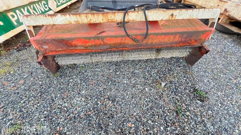 2010 Fronmontert feiekost - Celtniecības maisītājs: foto 4 2010 Fronmontert feiekost - Celtniecības maisītājs: foto 4