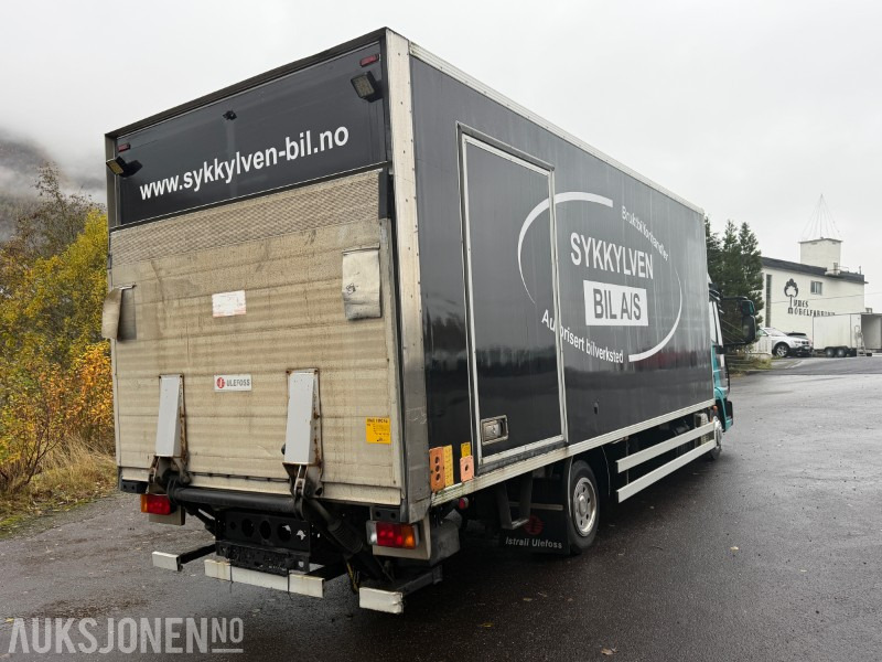 2010 Iveco Eurocargo Skapbil med bakløft og sidedør - Automat - Istrail påbygg - Kravas automašīna ar slēgto virsbūvi: foto 4 2010 Iveco Eurocargo Skapbil med bakløft og sidedør - Automat - Istrail påbygg - Kravas automašīna ar slēgto virsbūvi: foto 4