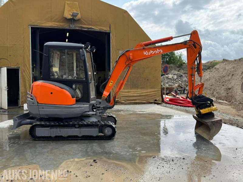 2010 Kubota KX101- 3t gravemaskin med Engcon tiltrotator, pusseskuffe og tannskuffe - Ekskavators: foto 4 2010 Kubota KX101- 3t gravemaskin med Engcon tiltrotator, pusseskuffe og tannskuffe - Ekskavators: foto 4