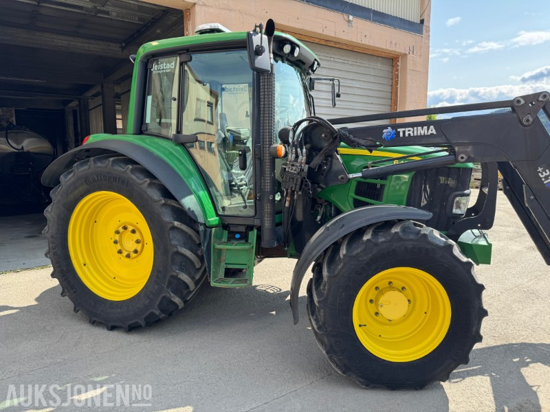 2011 John Deere 6430 Premium traktor med laster - Traktors: foto 4 2011 John Deere 6430 Premium traktor med laster - Traktors: foto 4