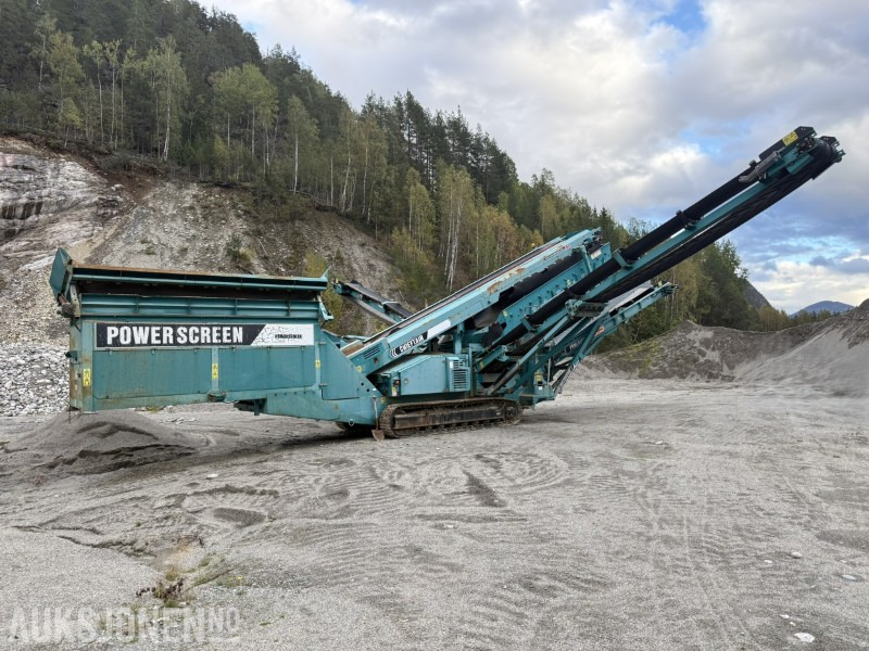2011 Powerscreen Chieftain 1700 – 2011 modell - 4 Fraksjoner – kun 450 timer - Sijātājs: foto 1 2011 Powerscreen Chieftain 1700 – 2011 modell - 4 Fraksjoner – kun 450 timer - Sijātājs: foto 1
