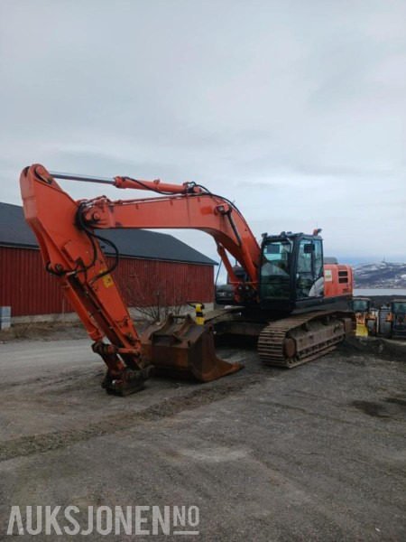 2012 Hitachi ZX290LC-5B - Ekskavators: foto 4 2012 Hitachi ZX290LC-5B - Ekskavators: foto 4