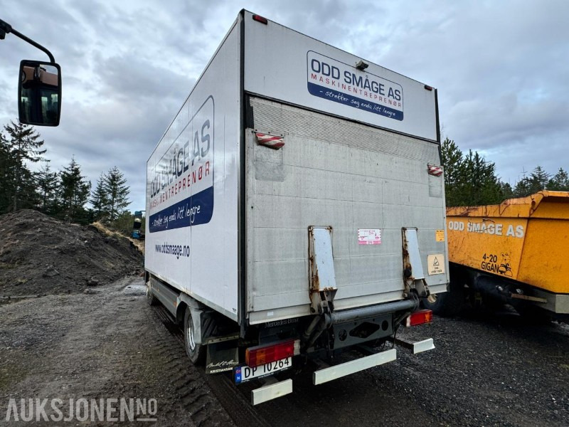 2012 Mercedes-Benz ATEGO Skapbil med bakløft og sidedør - Webasto - Gått 139.000 km - EU godkjent - Kravas automašīna ar slēgto virsbūvi: foto 5 2012 Mercedes-Benz ATEGO Skapbil med bakløft og sidedør - Webasto - Gått 139.000 km - EU godkjent - Kravas automašīna ar slēgto virsbūvi: foto 5