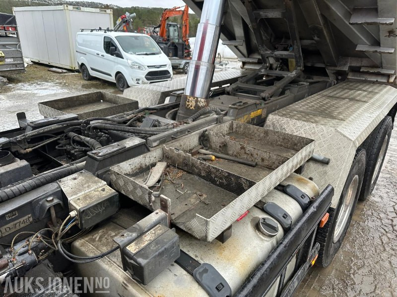 Kravas automašīna pašizgāzējs 2012 Scania R 730 6x4 - Brøyterigget tippbil: foto 14 Kravas automašīna pašizgāzējs 2012 Scania R 730 6x4 - Brøyterigget tippbil: foto 14