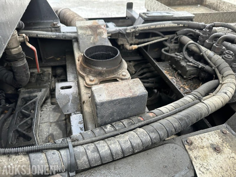 Kravas automašīna pašizgāzējs 2012 Scania R 730 6x4 - Brøyterigget tippbil: foto 16 Kravas automašīna pašizgāzējs 2012 Scania R 730 6x4 - Brøyterigget tippbil: foto 16