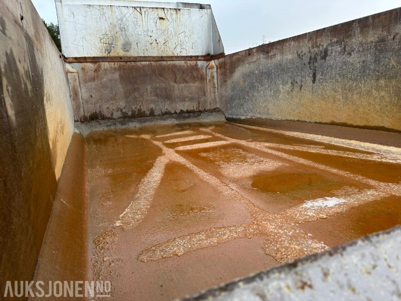 Kravas automašīna pašizgāzējs 2012 Scania R 730 6x4 - Brøyterigget tippbil: foto 9 Kravas automašīna pašizgāzējs 2012 Scania R 730 6x4 - Brøyterigget tippbil: foto 9