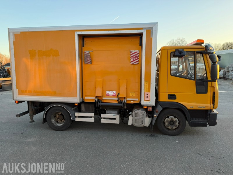2013 Iveco Eurocargo 75E18 - Verkstedbil m/ Maxilift-kran & ZEPRO bakløfter - 148.000 km - Kravas automašīna ar slēgto virsbūvi: foto 5 2013 Iveco Eurocargo 75E18 - Verkstedbil m/ Maxilift-kran & ZEPRO bakløfter - 148.000 km - Kravas automašīna ar slēgto virsbūvi: foto 5