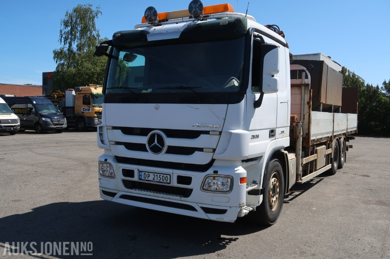 2013 Mercedes-Benz ACTROS 2536 med Palfinger PK165502 kran og baklift - Kravas auto ar manipulatoru: foto 1 2013 Mercedes-Benz ACTROS 2536 med Palfinger PK165502 kran og baklift - Kravas auto ar manipulatoru: foto 1