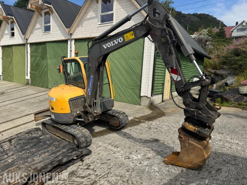 2013 Volvo ECR58 - Gravemaskin - Tiltrotator - 3. Skuffer - Sertifisert - Timer: 6477 - Mini-ekskavators: foto 2 2013 Volvo ECR58 - Gravemaskin - Tiltrotator - 3. Skuffer - Sertifisert - Timer: 6477 - Mini-ekskavators: foto 2