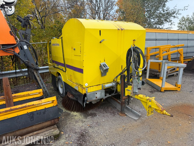 2014 Brodd Gothia Slepesoper til Traktor/Sopemaskin - Celtniecības maisītājs: foto 3 2014 Brodd Gothia Slepesoper til Traktor/Sopemaskin - Celtniecības maisītājs: foto 3