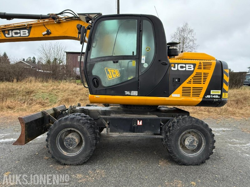 2014 JCB JS145W T4 Hjulgraver - KUN 9.216 arbeidstimer! ENGCON Rototilt, SERTIFISERT! 3 skuffer, sentralsmøring og hurtigkobling, - Ekskavators: foto 3 2014 JCB JS145W T4 Hjulgraver - KUN 9.216 arbeidstimer! ENGCON Rototilt, SERTIFISERT! 3 skuffer, sentralsmøring og hurtigkobling, - Ekskavators: foto 3