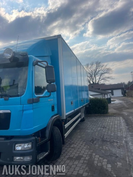 2014 MAN TGM lastebil/skapbil - Full sideåpning - Plass til 18 paller 2014 MAN TGM lastebil, blå, med 385 000 km - Kravas automašīna ar slēgto virsbūvi: foto 5 2014 MAN TGM lastebil/skapbil - Full sideåpning - Plass til 18 paller 2014 MAN TGM lastebil, blå, med 385 000 km - Kravas automašīna ar slēgto virsbūvi: foto 5