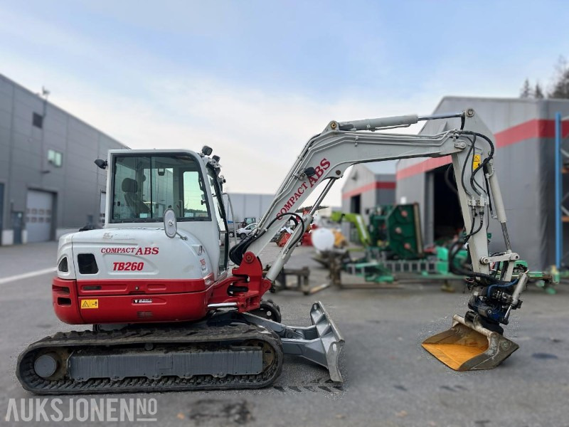 2014 TAKEUCHI TB260 MINIGRAVER SMP TILTROTATOR OG S40 HK FESTE PLANERINGSSKUFF - Mini-ekskavators: foto 4 2014 TAKEUCHI TB260 MINIGRAVER SMP TILTROTATOR OG S40 HK FESTE PLANERINGSSKUFF - Mini-ekskavators: foto 4