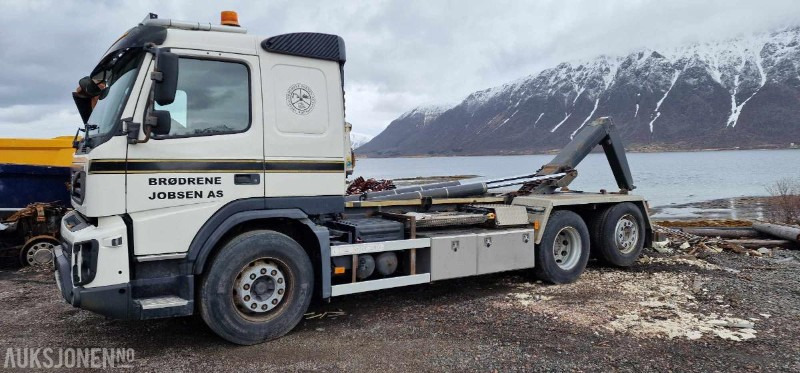 2014 Volvo FMX * Krokløft * 275076 km * Godkjent som skolebil * Eu godkjent til 25.08.2025 - Pacēlājs ar āķi: foto 4 2014 Volvo FMX * Krokløft * 275076 km * Godkjent som skolebil * Eu godkjent til 25.08.2025 - Pacēlājs ar āķi: foto 4