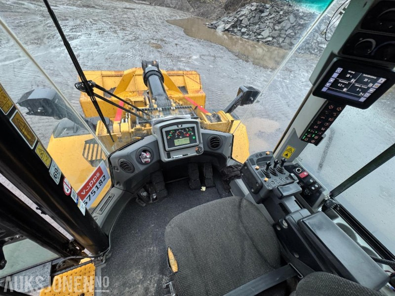 Riteņu iekrāvējs 2015 CAT 966M FOREST MACHINE HJULLASTER, VEKT, SENTRALSMØRING, FULL SERVICEHISTORIKK, SKUFFE: foto 21 Riteņu iekrāvējs 2015 CAT 966M FOREST MACHINE HJULLASTER, VEKT, SENTRALSMØRING, FULL SERVICEHISTORIKK, SKUFFE: foto 21