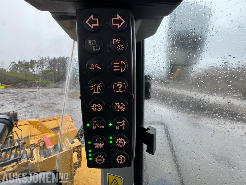 Riteņu iekrāvējs 2015 CAT 966M FOREST MACHINE HJULLASTER, VEKT, SENTRALSMØRING, FULL SERVICEHISTORIKK, SKUFFE: foto 30 Riteņu iekrāvējs 2015 CAT 966M FOREST MACHINE HJULLASTER, VEKT, SENTRALSMØRING, FULL SERVICEHISTORIKK, SKUFFE: foto 30