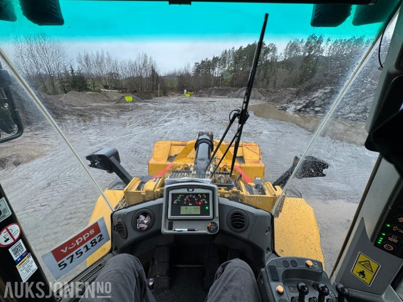 Riteņu iekrāvējs 2015 CAT 966M FOREST MACHINE HJULLASTER, VEKT, SENTRALSMØRING, FULL SERVICEHISTORIKK, SKUFFE: foto 23 Riteņu iekrāvējs 2015 CAT 966M FOREST MACHINE HJULLASTER, VEKT, SENTRALSMØRING, FULL SERVICEHISTORIKK, SKUFFE: foto 23