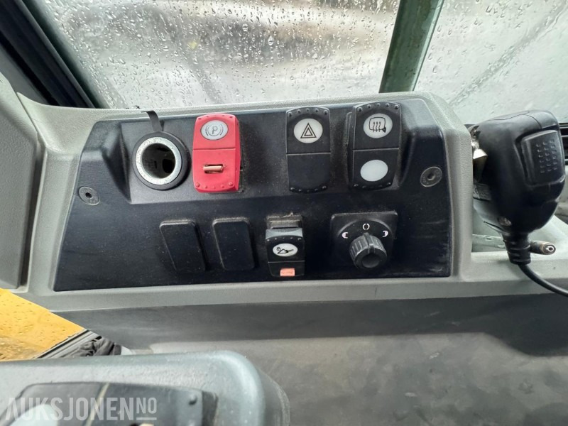 Riteņu iekrāvējs 2015 CAT 966M FOREST MACHINE HJULLASTER, VEKT, SENTRALSMØRING, FULL SERVICEHISTORIKK, SKUFFE: foto 29 Riteņu iekrāvējs 2015 CAT 966M FOREST MACHINE HJULLASTER, VEKT, SENTRALSMØRING, FULL SERVICEHISTORIKK, SKUFFE: foto 29