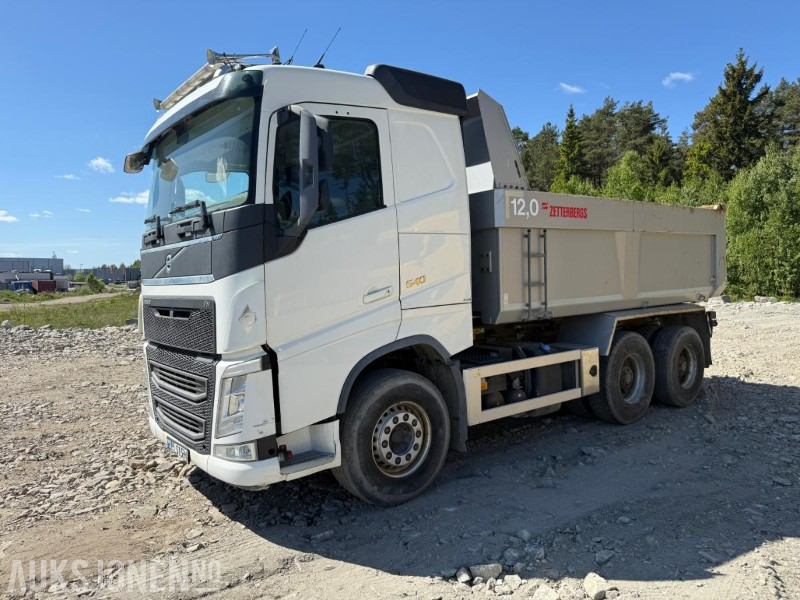 2015 VOLVO FH540 TIPPBIL SERVICEHISTORIKK ZETTERBERG PÅBYGG. - Kravas automašīna pašizgāzējs: foto 1 2015 VOLVO FH540 TIPPBIL SERVICEHISTORIKK ZETTERBERG PÅBYGG. - Kravas automašīna pašizgāzējs: foto 1