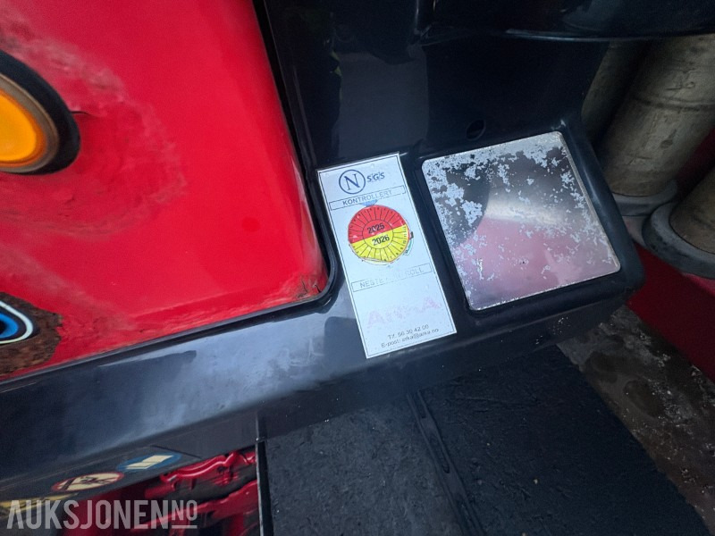 2015 Volvo FM 500 8x4 kranbil - Effer 215/6S kran og ARKA planpåbygg - EU godkjent til 30.09.26 - Kravas auto ar manipulatoru: foto 5 2015 Volvo FM 500 8x4 kranbil - Effer 215/6S kran og ARKA planpåbygg - EU godkjent til 30.09.26 - Kravas auto ar manipulatoru: foto 5