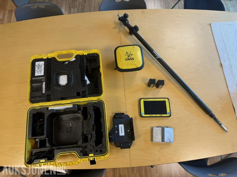 2016 LEICA ICON MÅLEBOK M/ANTENNE iCG60 OG STATIV - Celtniecības maisītājs: foto 1 2016 LEICA ICON MÅLEBOK M/ANTENNE iCG60 OG STATIV - Celtniecības maisītājs: foto 1