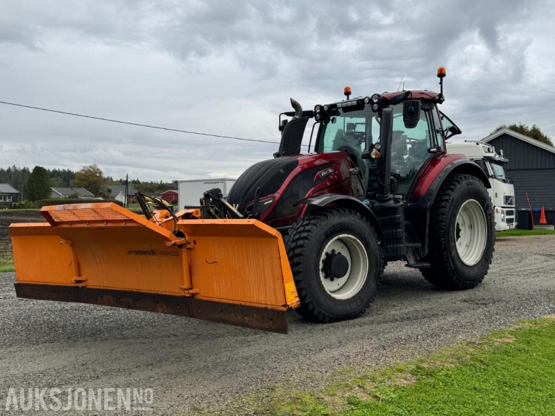 2016 Valtra T174E med Schmidt Tellefsdal U-LS 43.6 plog (2022), Valtra 76 frontlaster og betong lodd - Traktors: foto 1 2016 Valtra T174E med Schmidt Tellefsdal U-LS 43.6 plog (2022), Valtra 76 frontlaster og betong lodd - Traktors: foto 1