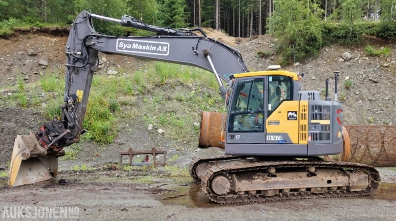 Ekskavators 2016 Volvo EC235EL Beltegraver - tiltrotator - GPS - Skuffe: foto 1