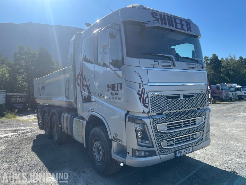 2016 Volvo FH16 FH750 8x4 tippbil - Kravas automašīna pašizgāzējs: foto 2 2016 Volvo FH16 FH750 8x4 tippbil - Kravas automašīna pašizgāzējs: foto 2