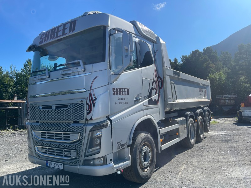 2016 Volvo FH16 FH750 8x4 tippbil - Kravas automašīna pašizgāzējs: foto 1 2016 Volvo FH16 FH750 8x4 tippbil - Kravas automašīna pašizgāzējs: foto 1