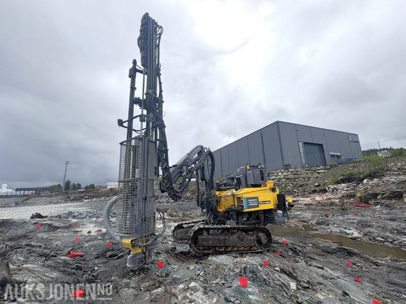 2017 Atlas Copco Flexiroc T30R-03 - 4 574 motortimer - 1 416 hammertimer - Urbšanas mašīna: foto 1 2017 Atlas Copco Flexiroc T30R-03 - 4 574 motortimer - 1 416 hammertimer - Urbšanas mašīna: foto 1