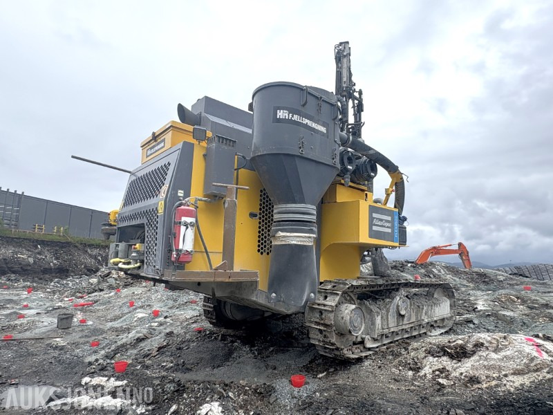 2017 Atlas Copco Flexiroc T30R-03 - 4 574 motortimer - 1 416 hammertimer - Urbšanas mašīna: foto 3 2017 Atlas Copco Flexiroc T30R-03 - 4 574 motortimer - 1 416 hammertimer - Urbšanas mašīna: foto 3