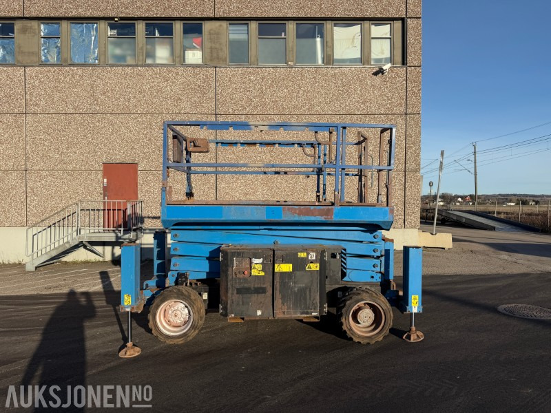 2017 Genie GS3369 RT terrenggående sakselift - 12 m arbeidshøyde - Pacēlājs: foto 2 2017 Genie GS3369 RT terrenggående sakselift - 12 m arbeidshøyde - Pacēlājs: foto 2