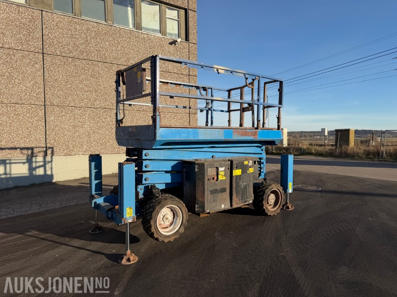 2017 Genie GS3369 RT terrenggående sakselift - 12 m arbeidshøyde - Pacēlājs: foto 3 2017 Genie GS3369 RT terrenggående sakselift - 12 m arbeidshøyde - Pacēlājs: foto 3