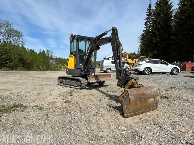 2017 Volvo ECR25D m/Engcon tiltrotator, SE-klype, 3 skuffer, vibroplate, 891 timer, Minigraver - Mini-ekskavators: foto 4 2017 Volvo ECR25D m/Engcon tiltrotator, SE-klype, 3 skuffer, vibroplate, 891 timer, Minigraver - Mini-ekskavators: foto 4