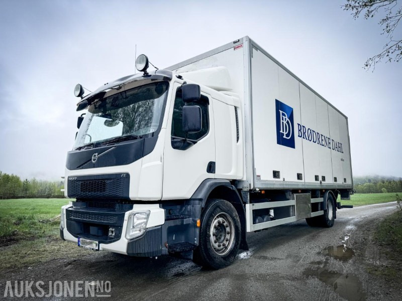2017 Volvo FE - 320 - Distribusjons lastebil med bakløft - Gått kun 264.000 km - Kravas automašīna ar slēgto virsbūvi: foto 1 2017 Volvo FE - 320 - Distribusjons lastebil med bakløft - Gått kun 264.000 km - Kravas automašīna ar slēgto virsbūvi: foto 1