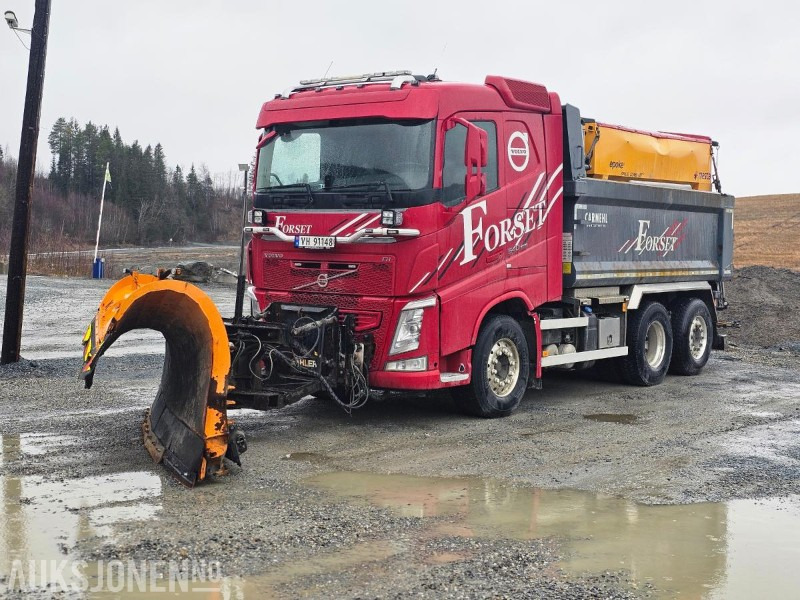 2017 Volvo FH 540 Tippbil med full brøytehydraulikk og planvibrator -Nye dekk for sesong(!!) - Kravas automašīna pašizgāzējs: foto 1 2017 Volvo FH 540 Tippbil med full brøytehydraulikk og planvibrator -Nye dekk for sesong(!!) - Kravas automašīna pašizgāzējs: foto 1