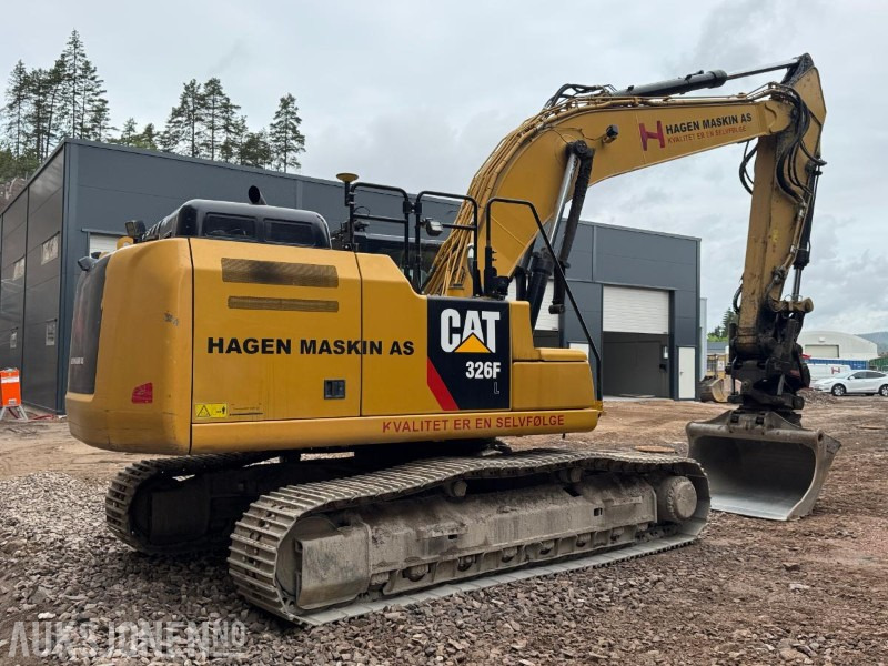 2018 Cat 326FL gravemaskin / 2 skuffer / GPS - Ekskavators: foto 4 2018 Cat 326FL gravemaskin / 2 skuffer / GPS - Ekskavators: foto 4