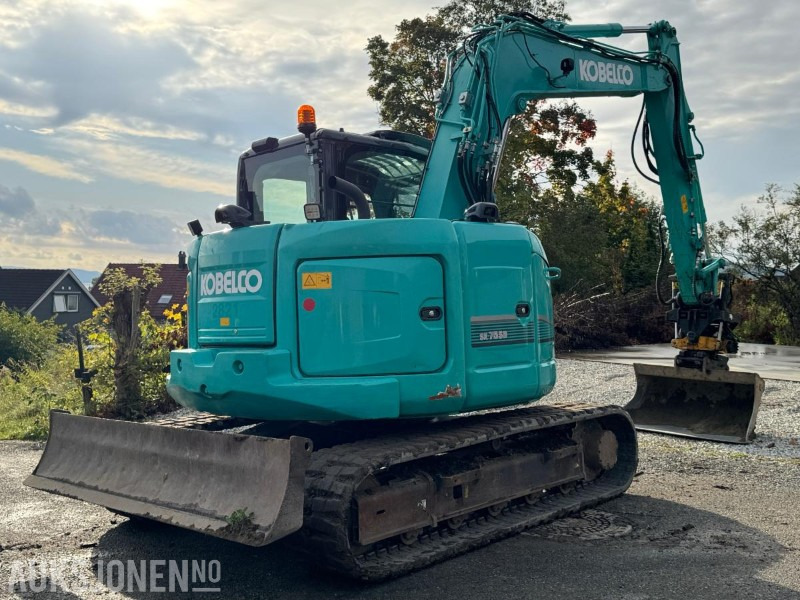 2018 Kobelco SK75SR-3E gravemaskin med 2 skuffer / Tiltrotator - Ekskavators: foto 5 2018 Kobelco SK75SR-3E gravemaskin med 2 skuffer / Tiltrotator - Ekskavators: foto 5