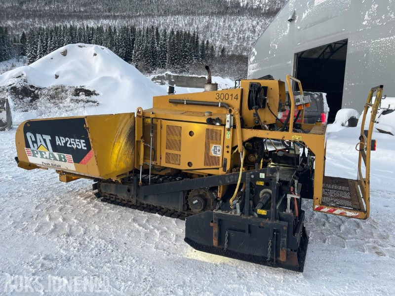 2019 Cat AP255E Beltegående asfaltutlegger, kun 1655 timer ! - Celtniecības maisītājs: foto 3 2019 Cat AP255E Beltegående asfaltutlegger, kun 1655 timer ! - Celtniecības maisītājs: foto 3