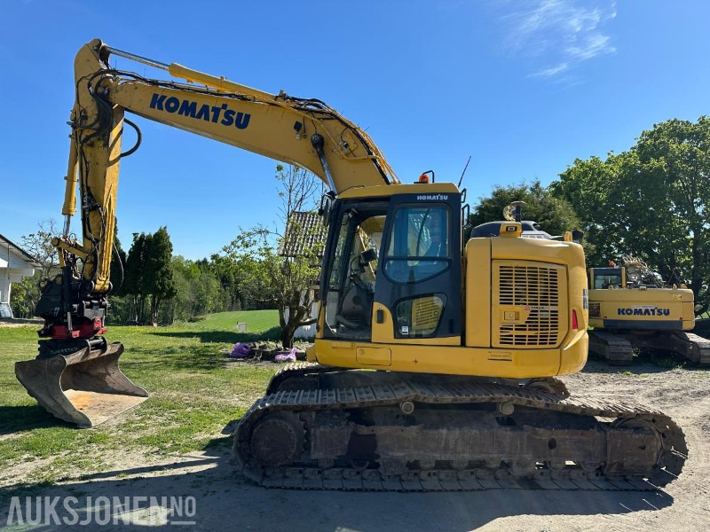 2019 Komatsu PC228USLC-11 - Gravemaskin - Tiltrotator R8 - Topcon GPS - 2skuffer - Sentralsmøring - 4467timer - Ekskavators: foto 2 2019 Komatsu PC228USLC-11 - Gravemaskin - Tiltrotator R8 - Topcon GPS - 2skuffer - Sentralsmøring - 4467timer - Ekskavators: foto 2