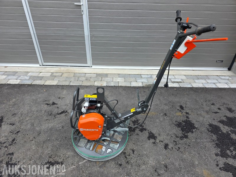 2021 Husqvarna BG245 helikopter/glattemaskin - 220 V - 1,5kW - Veltnis: foto 1 2021 Husqvarna BG245 helikopter/glattemaskin - 220 V - 1,5kW - Veltnis: foto 1