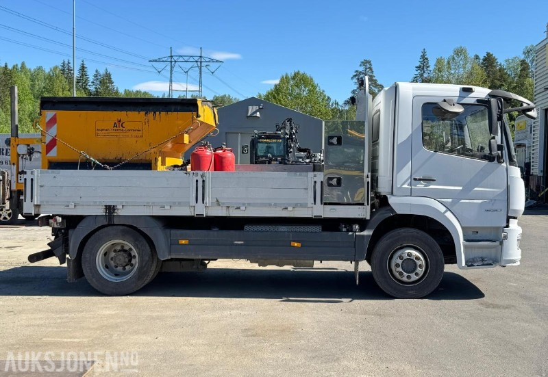 2021 Mercedes-Benz Atego 1530 lappebil/asfaltcontainer/hengsrød plan/adaptiv cruisecontrol/kamera - Bortu kravas automašīna/ Platforma: foto 4 2021 Mercedes-Benz Atego 1530 lappebil/asfaltcontainer/hengsrød plan/adaptiv cruisecontrol/kamera - Bortu kravas automašīna/ Platforma: foto 4